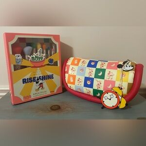 NEW Spectrum Rise & Shine Mickey Mouse Makeup Brushes & Makeup Bag